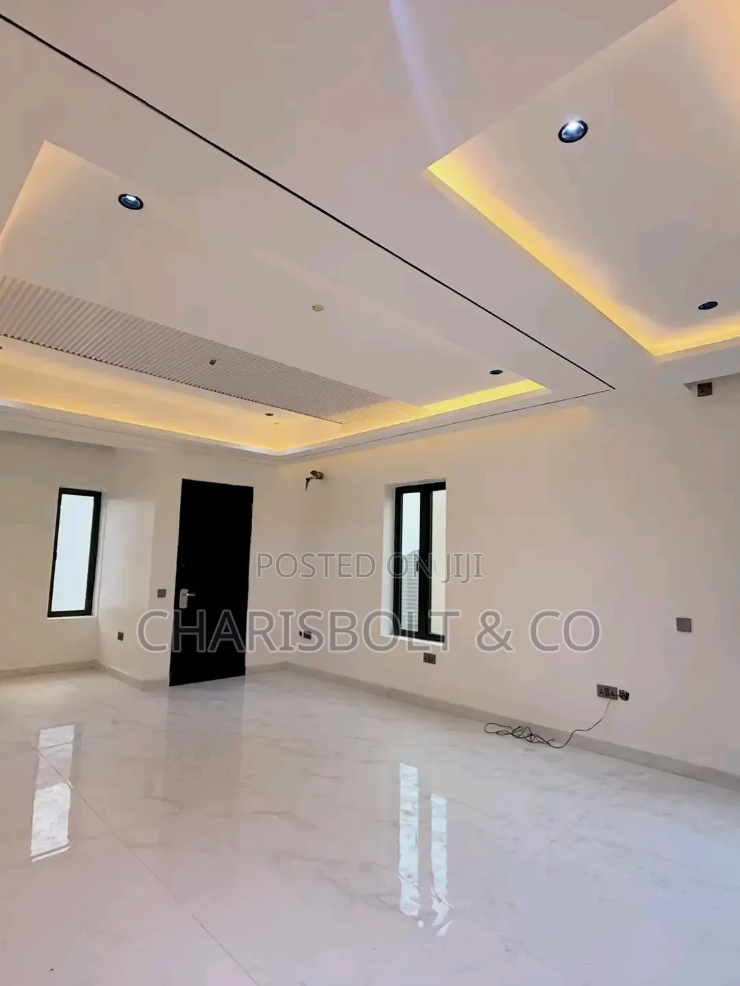 4bdrm Townhouse/Terrace in Utako for sale in Utako