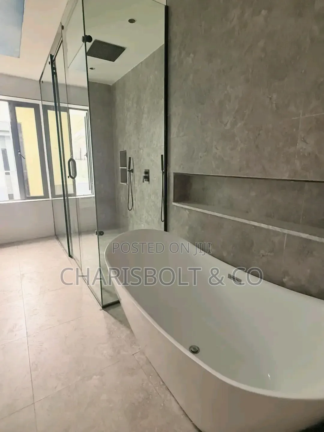 4bdrm Townhouse/Terrace in Utako for sale in Utako