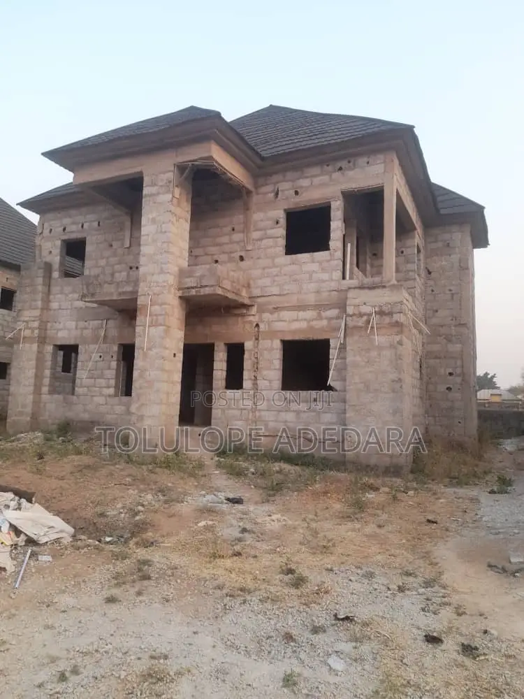 5bdrm Duplex in Twins Palm City, Sabon Lugbe for sale in Sabon Lugbe