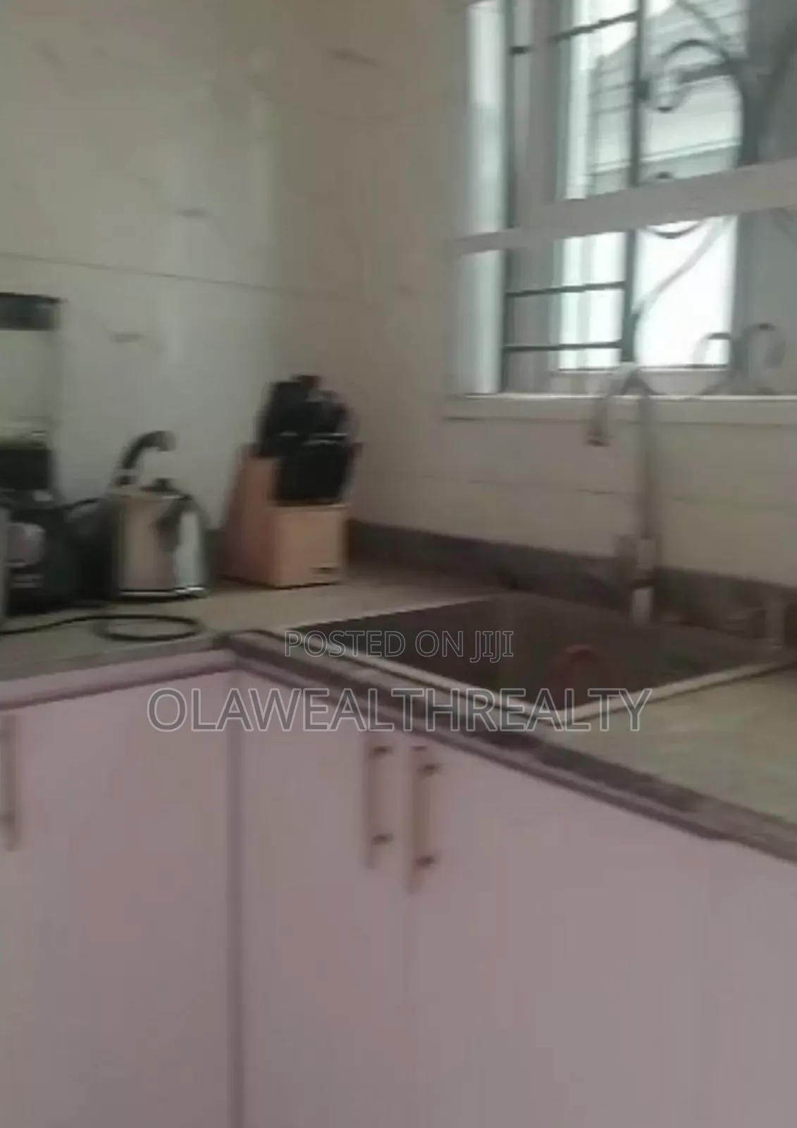 Mini Flat in Okebadan Estate, Akobo for rent in Akobo