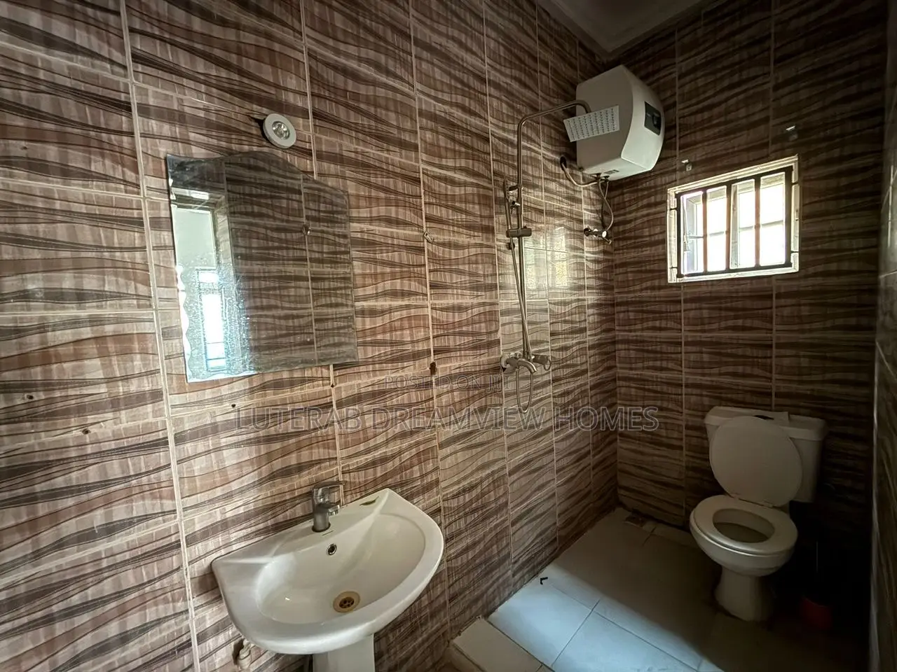 3bdrm Block of Flats in Wuye Main for rent in Wuye