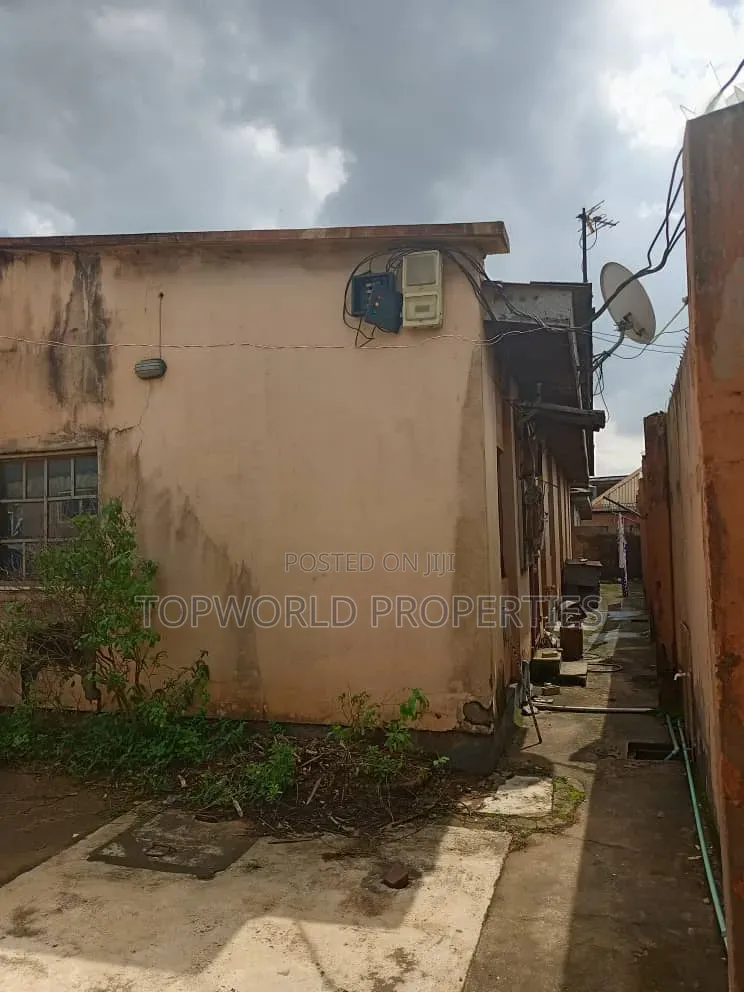 4bdrm Bungalow in New Oko Oba for sale in New Oko Oba