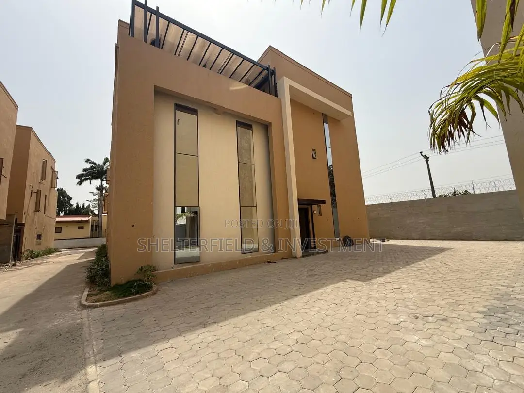 5bdrm Duplex in Maitama Main for sale in Maitama