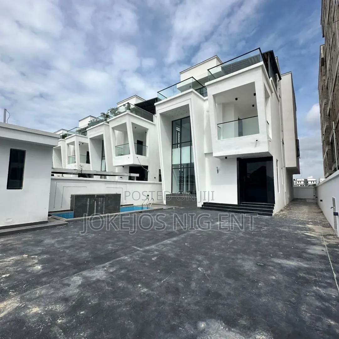 5bdrm Duplex in Lekki Phase 1 for sale in Lekki Phase 1