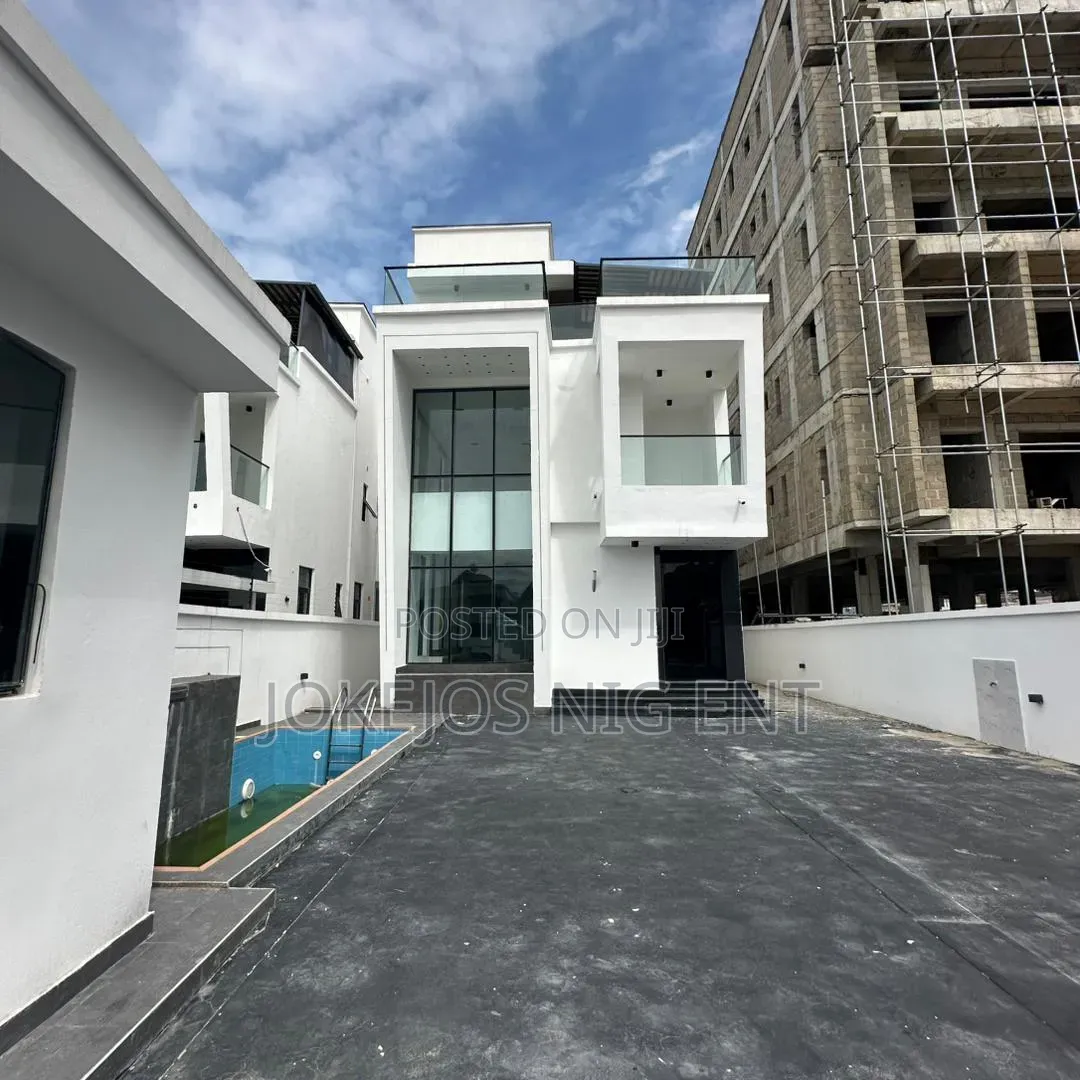 5bdrm Duplex in Lekki Phase 1 for sale in Lekki Phase 1