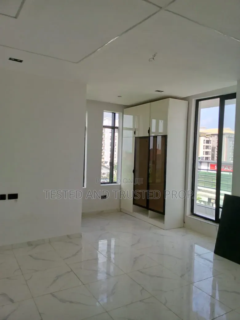 2bdrm Apartment in Salem Ikate Spar for sale in Ikate