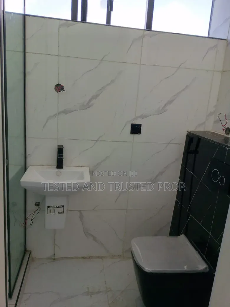 2bdrm Apartment in Salem Ikate Spar for sale in Ikate