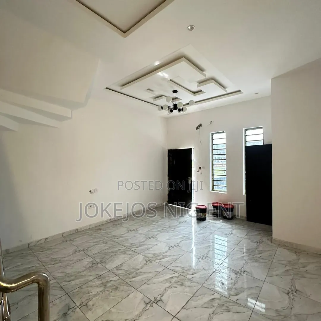 2bdrm Townhouse/Terrace in Lbs Lagos Business, Olokonla for sale in Olokonla