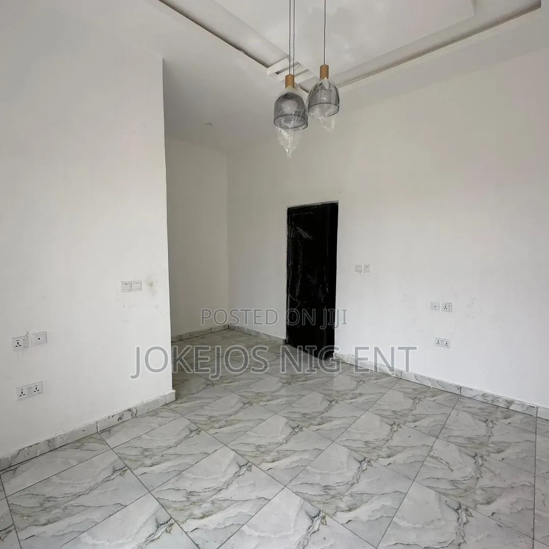 2bdrm Townhouse/Terrace in Lbs Lagos Business, Olokonla for sale in Olokonla