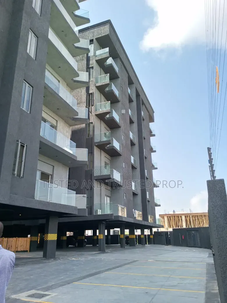3bdrm Apartment in Spar Road Salem for rent in Ikate