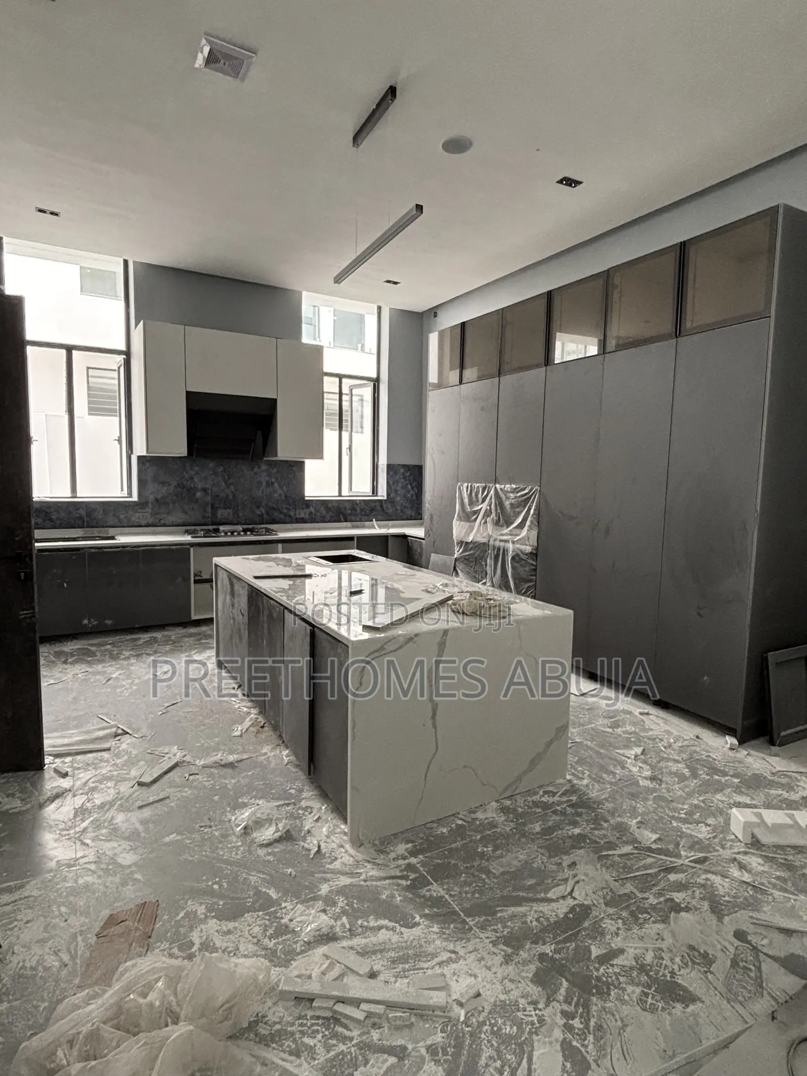 8bdrm Mansion in Asokoro for sale in Asokoro