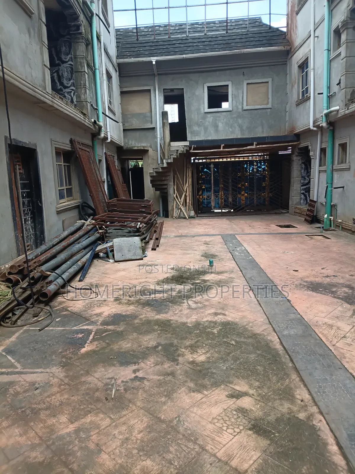 Furnished 20bdrm Apartment in Iseri Olofin for sale in Iseri Olofin