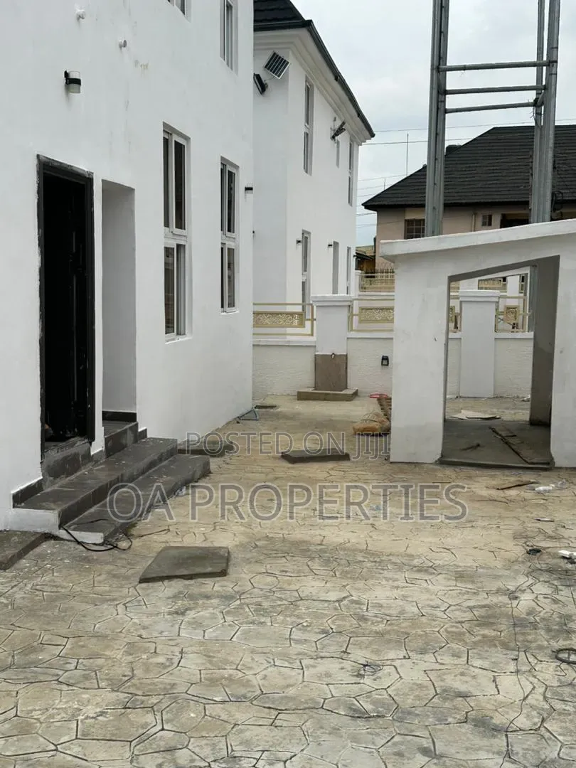 5bdrm Duplex in Ikolaba Estate, Ibadan for rent in Ibadan