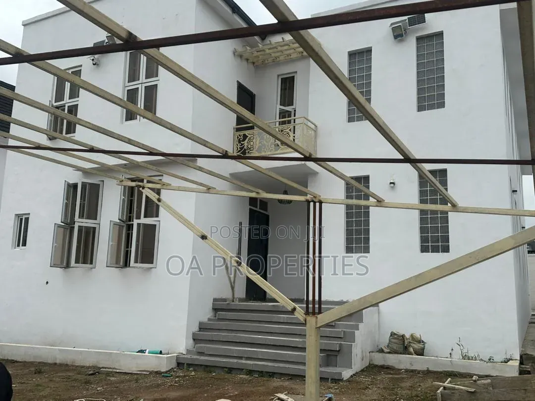 5bdrm Duplex in Ikolaba Estate, Ibadan for rent in Ibadan