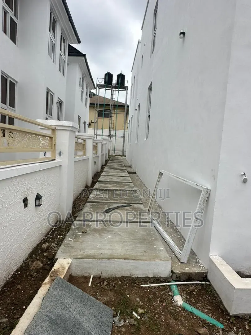 5bdrm Duplex in Ikolaba Estate, Ibadan for rent in Ibadan