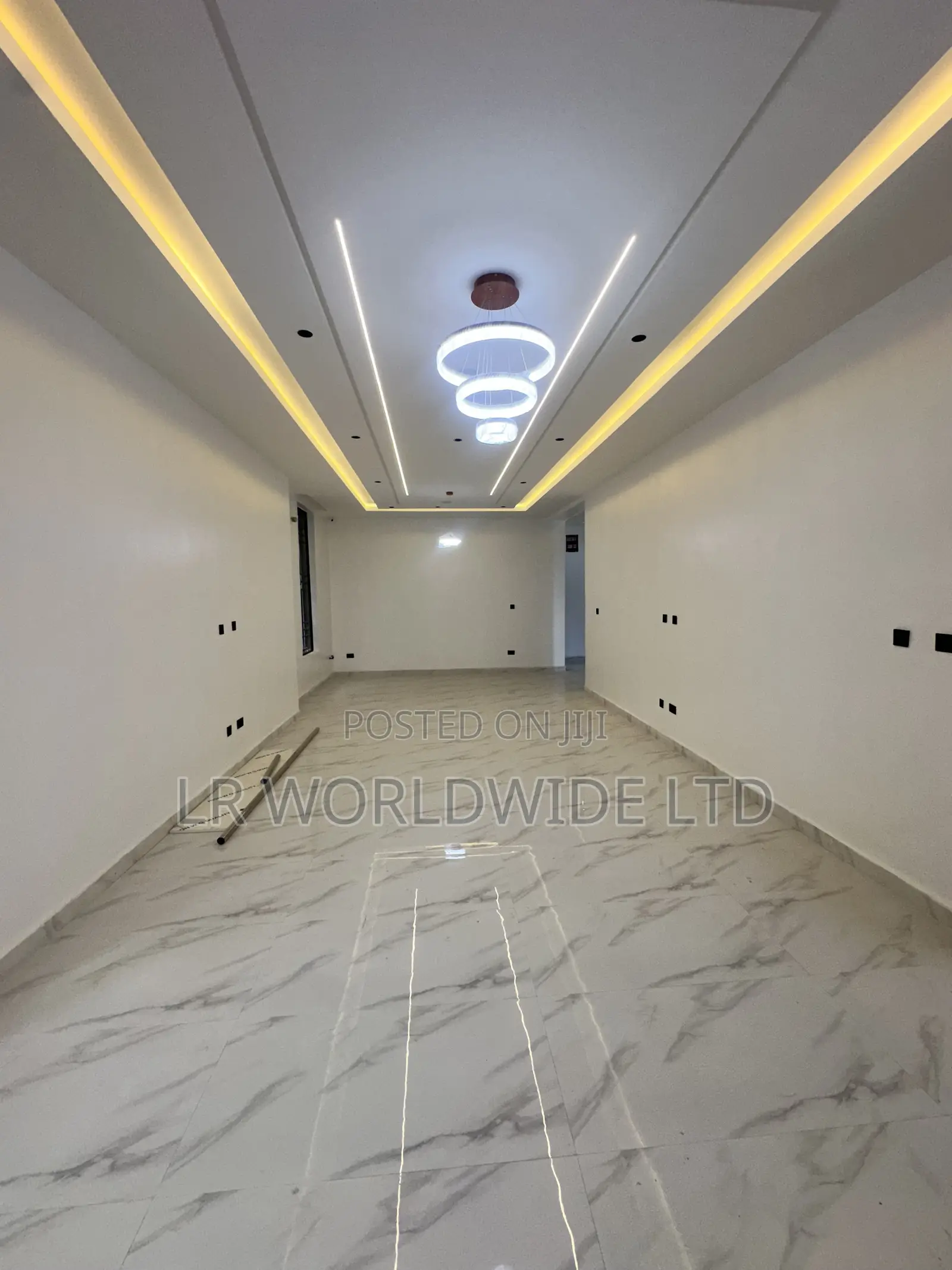 5bdrm Duplex in Apo Resettlement for sale in Apo Resettlement