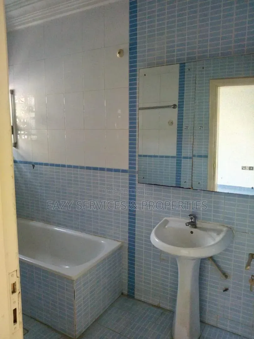 20bdrm Block of Flats in Lekki Phase One for sale in Lekki Phase 1