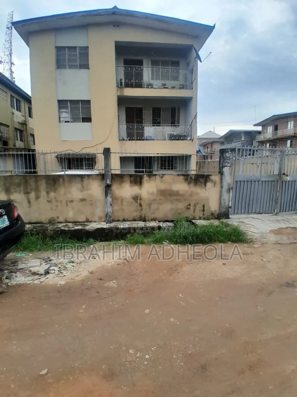2bdrm Block of Flats in Soluyi for sale in Soluyi