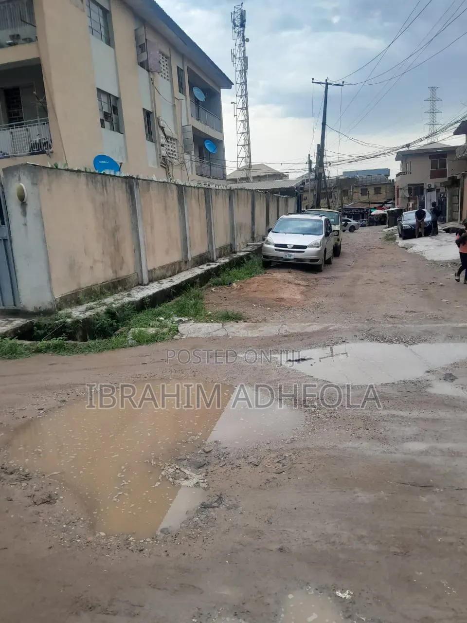 2bdrm Block of Flats in Soluyi for sale in Soluyi