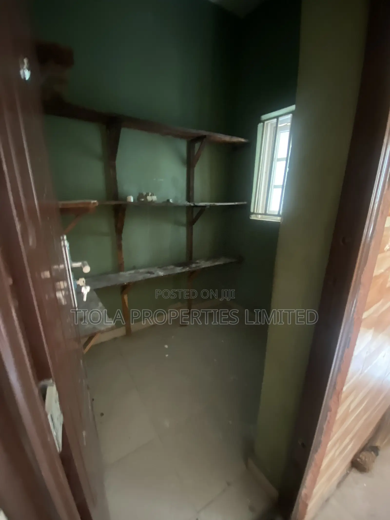 5bdrm Duplex in Royal Anchor Estate, Kaura for sale in Kaura