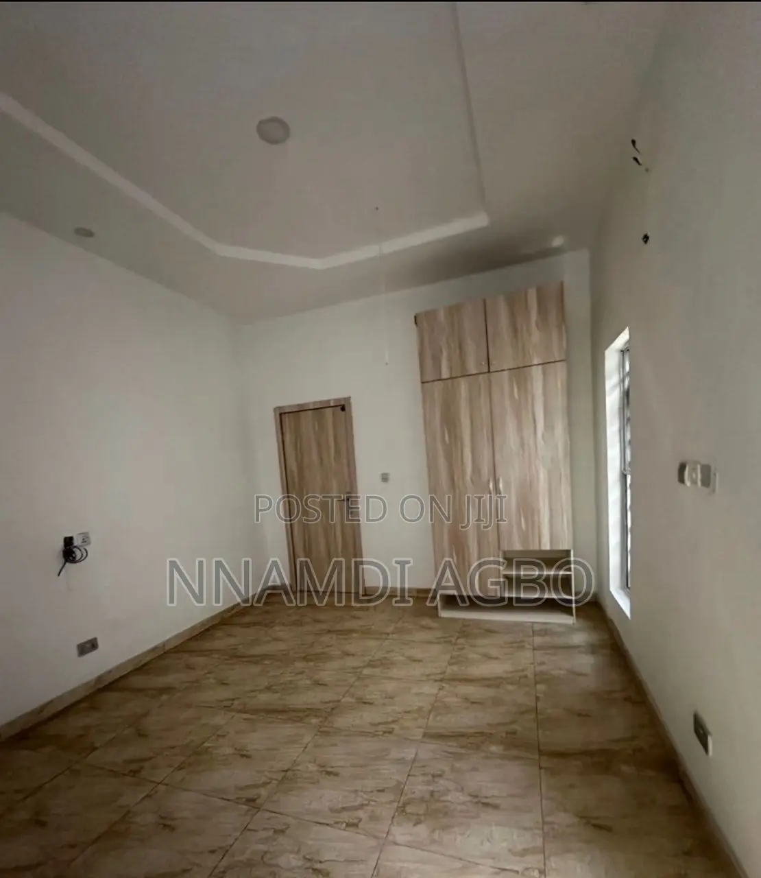 Mini Flat in Chevron for rent in Chevron
