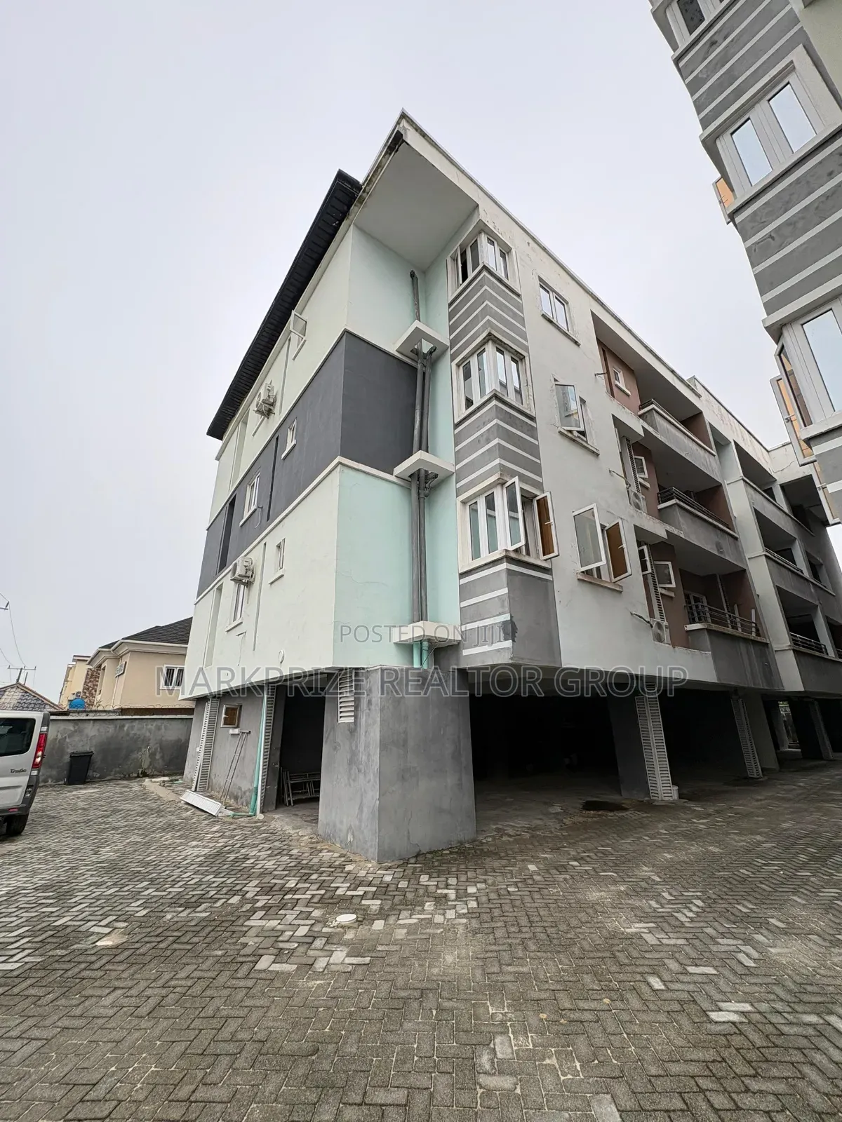 2bdrm Apartment in Orchid Lekki Lagos for sale in Lekki Phase 1