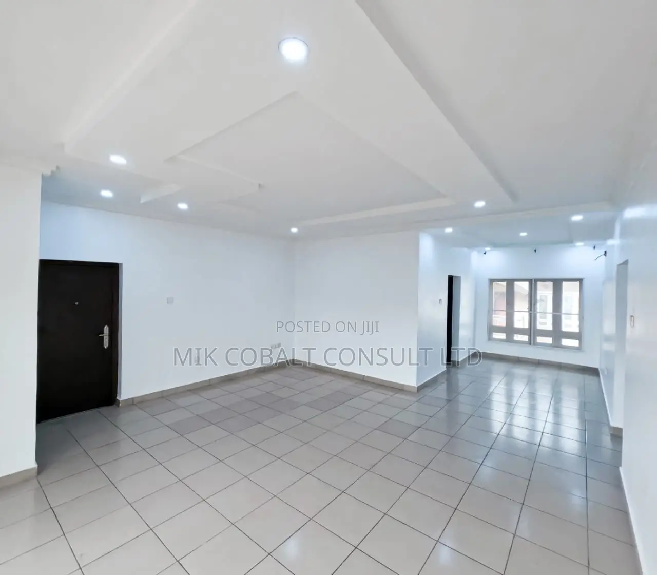 2bdrm Block of Flats in Rockvale Manor, Apo District for sale in Apo District