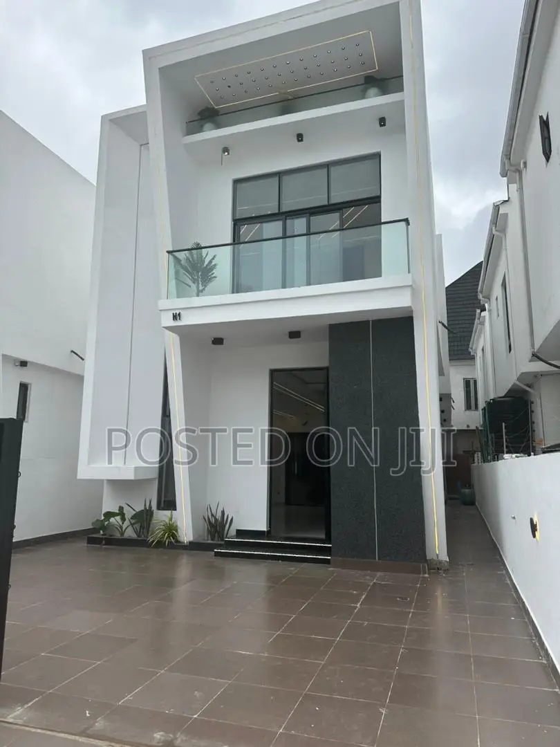 4bdrm Duplex in Dpkay Estate, Lekki Phase 2 for sale in Lekki Phase 2
