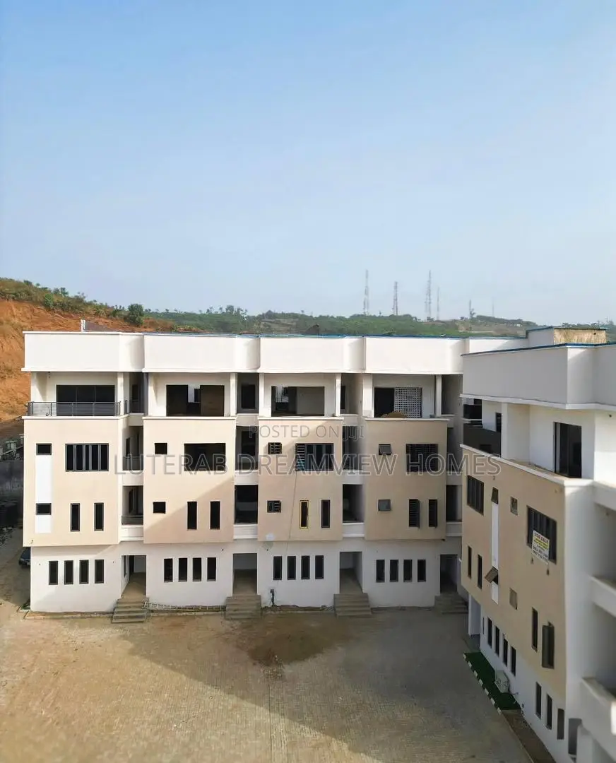 5bdrm Townhouse/Terrace in Guzape for sale in Guzape District