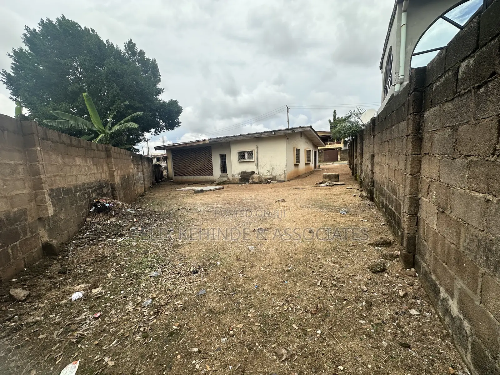 4bdrm Bungalow in Fola Kongi, Basorun for sale in Basorun