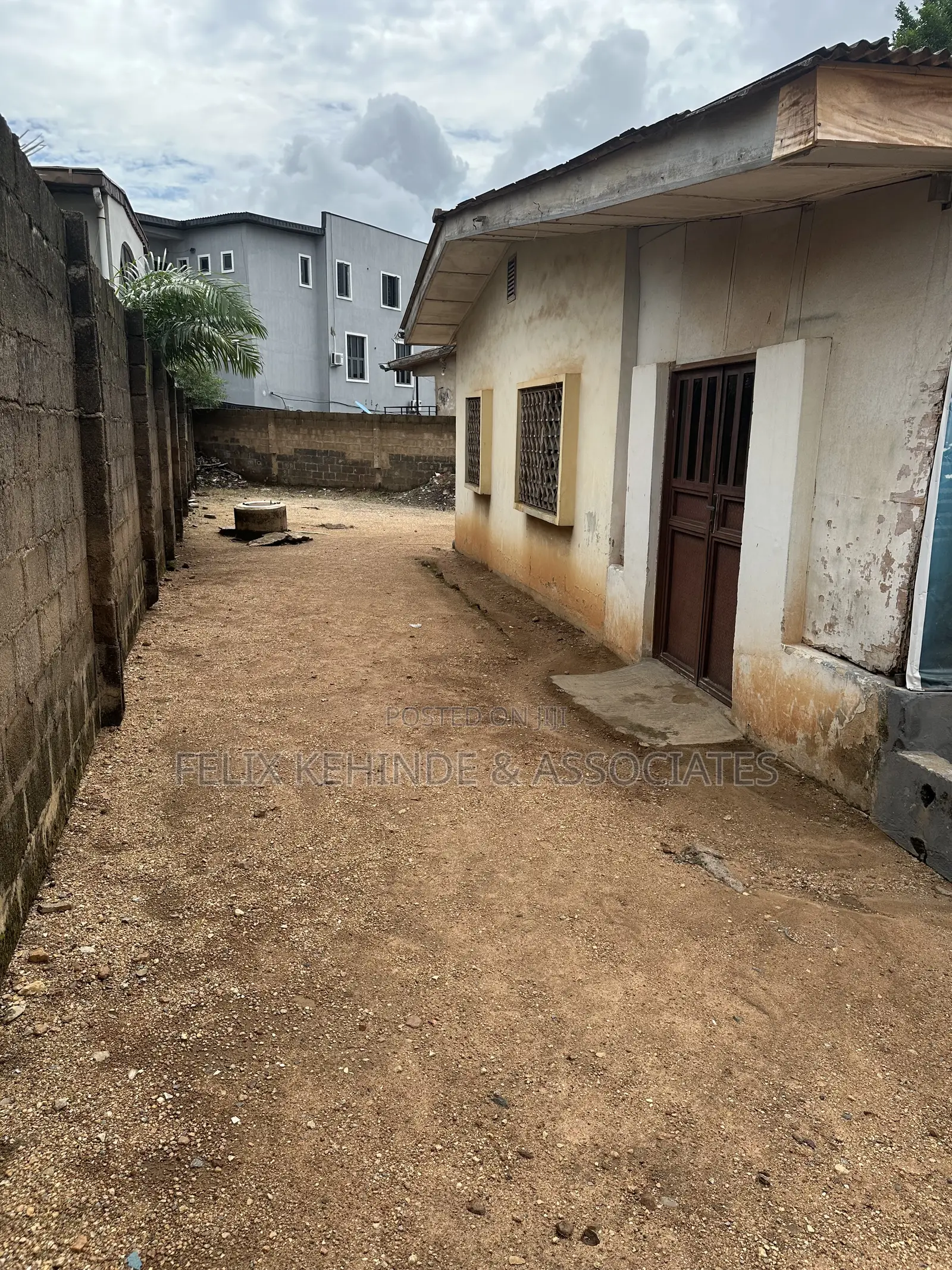 4bdrm Bungalow in Fola Kongi, Basorun for sale in Basorun