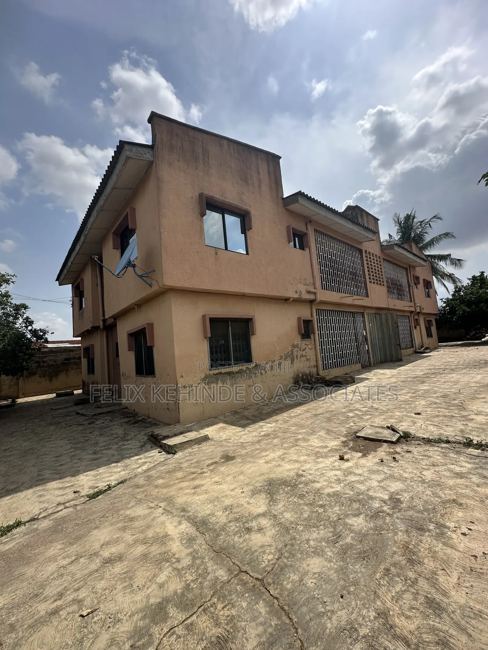 12bdrm Block of Flats in Ayegbo, Iwo Road for sale in Iwo Road