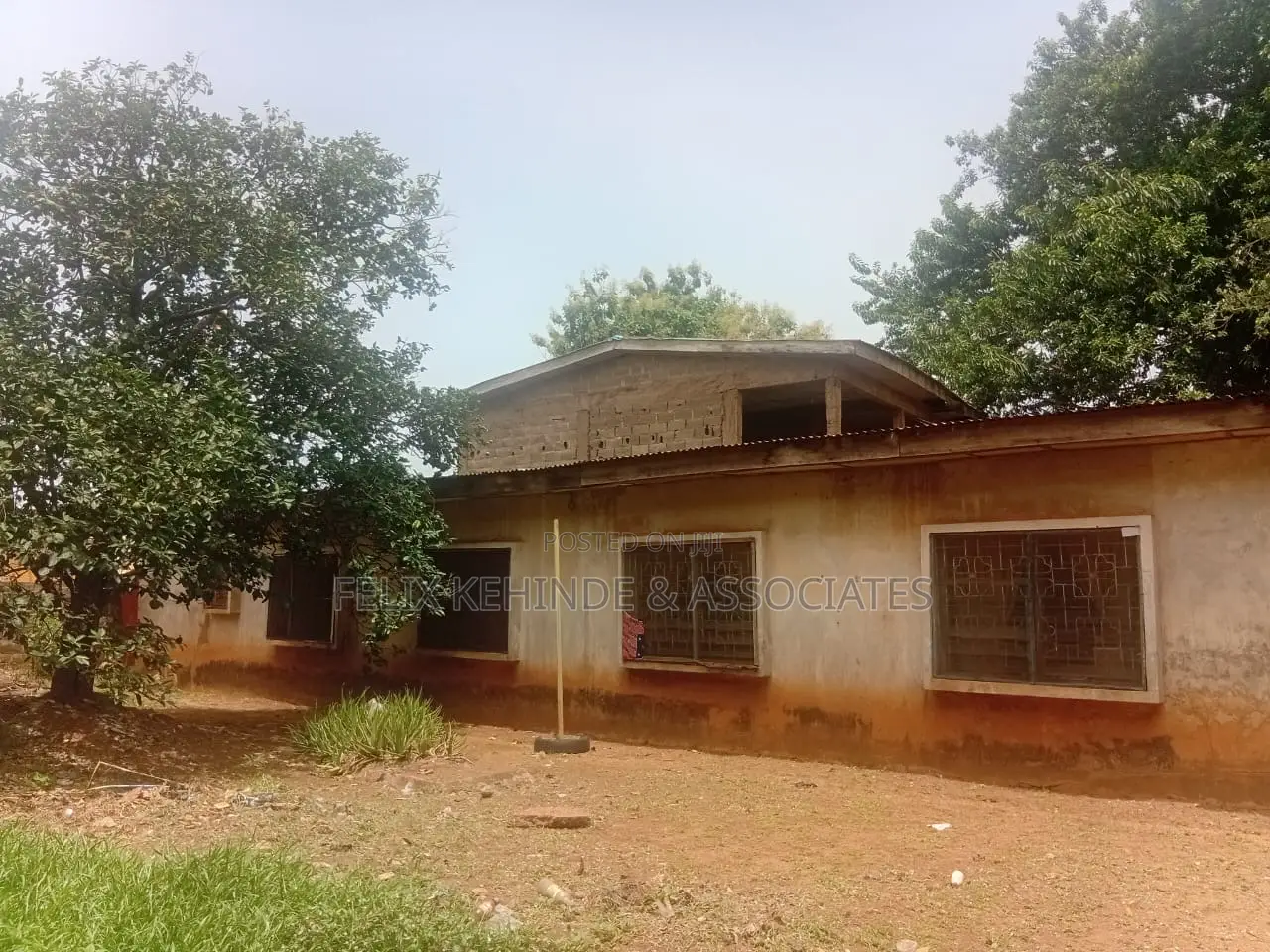 12bdrm Block of Flats in Ring Road for sale in Rind Road