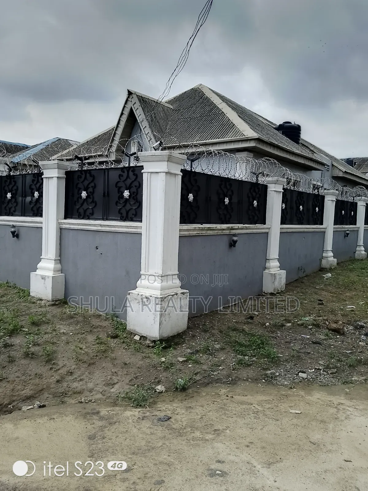 Furnished 3bdrm House in Anisere Iduelemu, Okokomaiko for sale in Okokomaiko