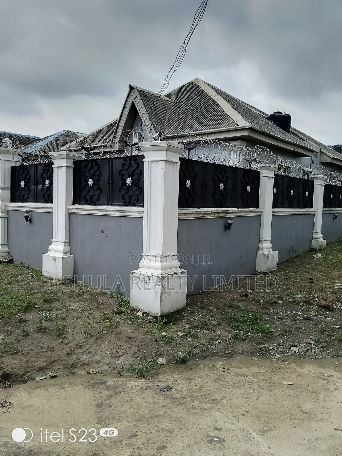 Furnished 3bdrm House in Anisere Iduelemu, Okokomaiko for sale in Okokomaiko