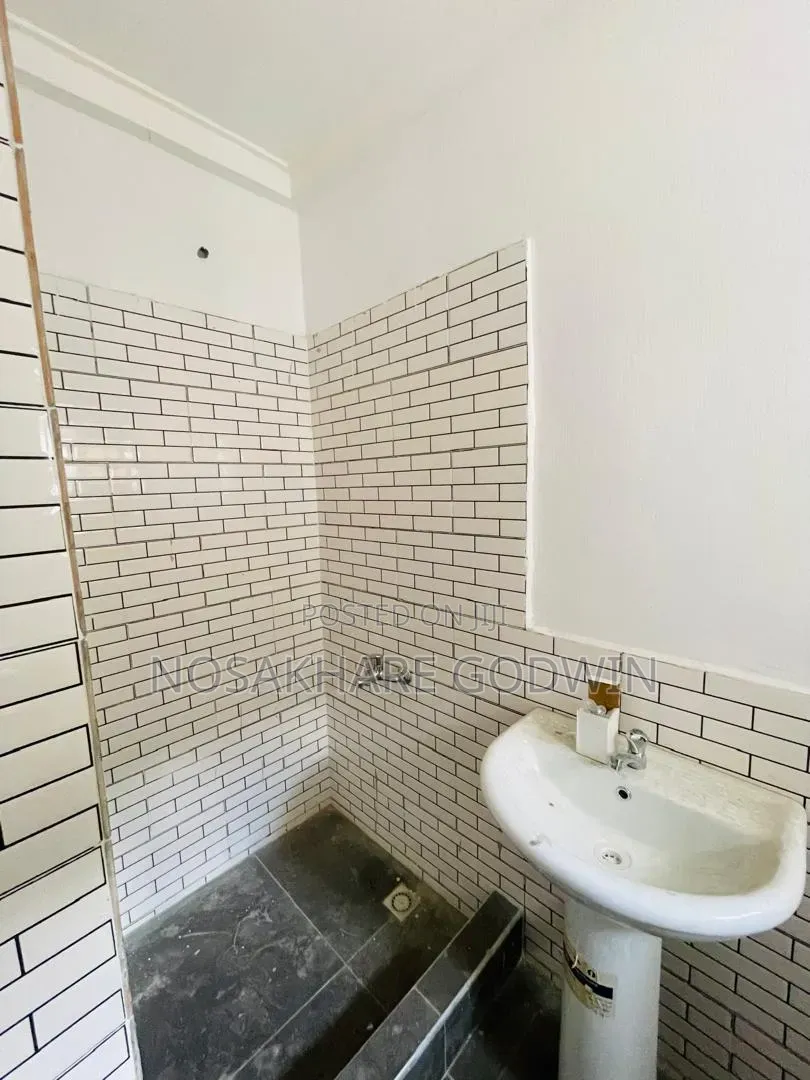 2bdrm Apartment in Lekki County, Ajah for rent in Ajah