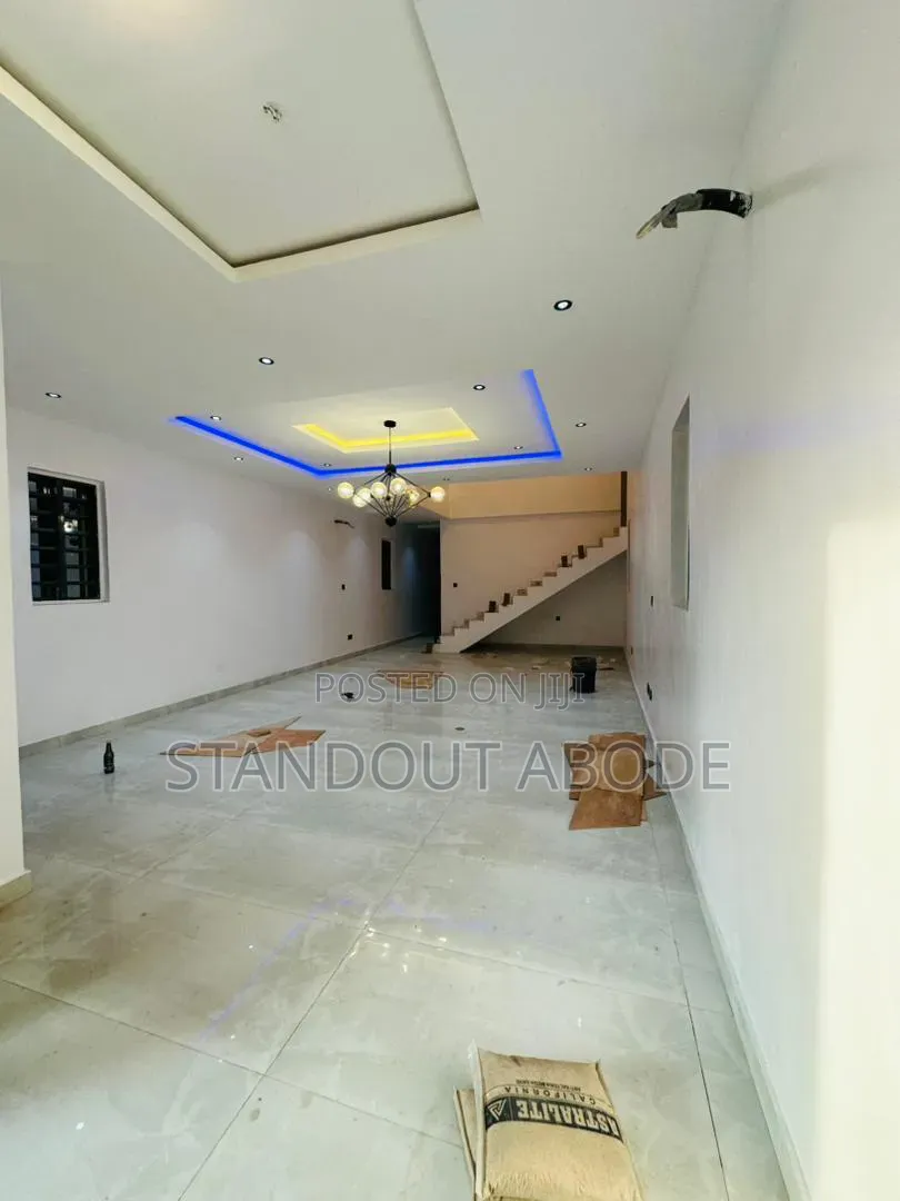 5bdrm Duplex in In An Estate, GRA Phase 2 Shangisha for sale in GRA Phase 2 Shangisha