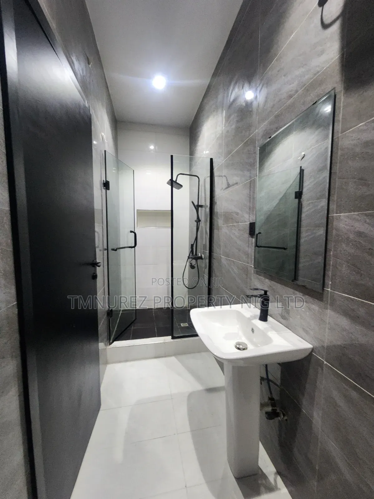 2bdrm Apartment in Lekki Phase 1 for sale in Lekki Phase 1