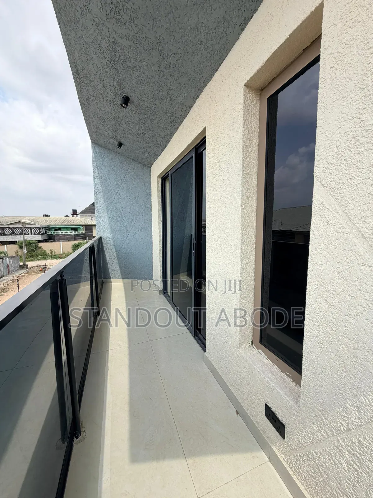4bdrm Block of Flats in Inside An Estate, Mangoro for sale in Mangoro
