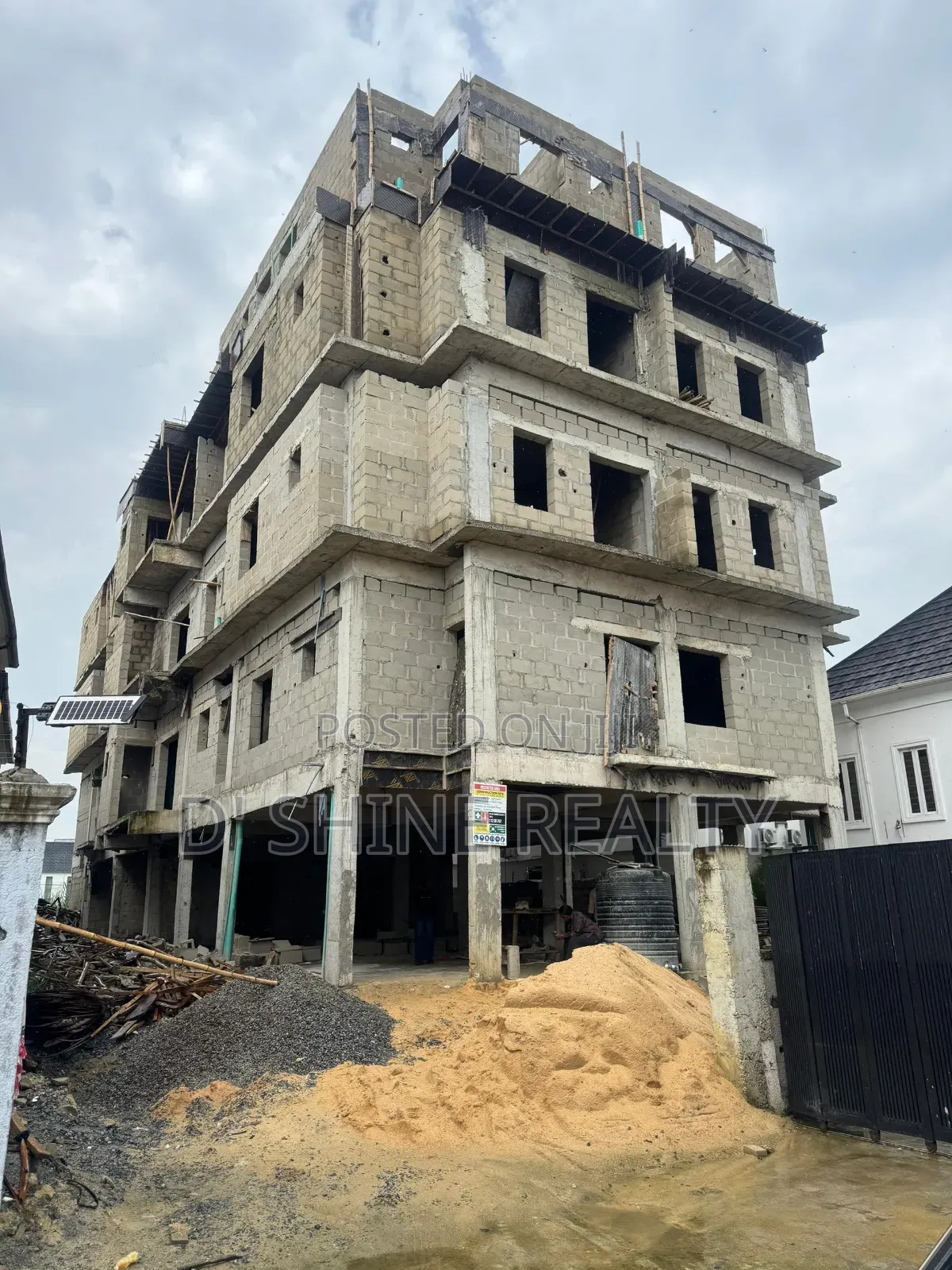 Furnished 1bdrm Apartment in Gracefort Estate, Alimosho for sale in Alimosho