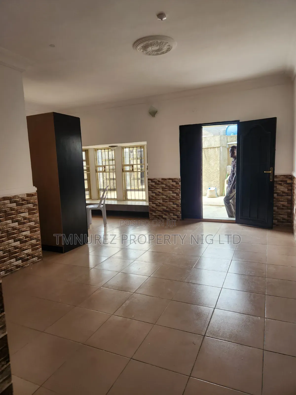 Studio Apartment in Chevron for rent in Chevron