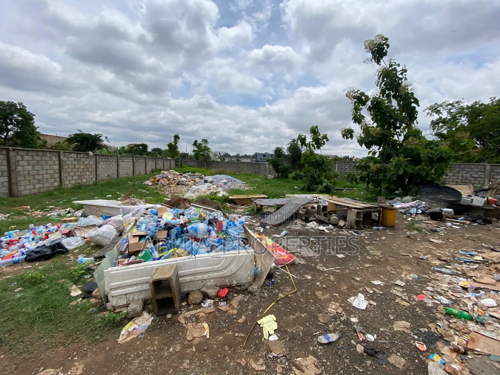 1000sqm Residential Land for Sale in Wuye