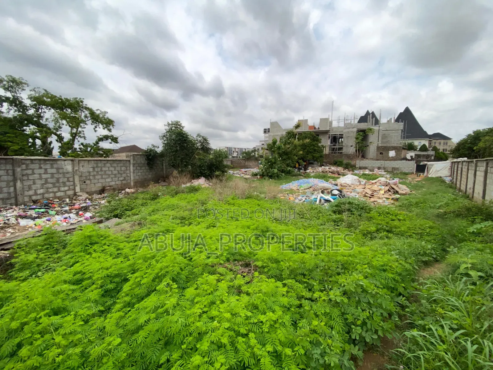 1000sqm Residential Land for Sale in Wuye