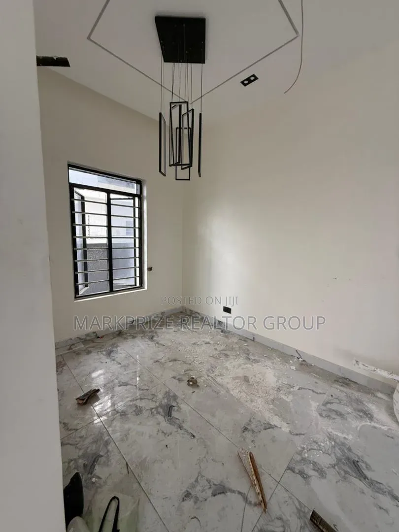 4bdrm Duplex in Orchid Lekki for sale in Lekki Phase 1