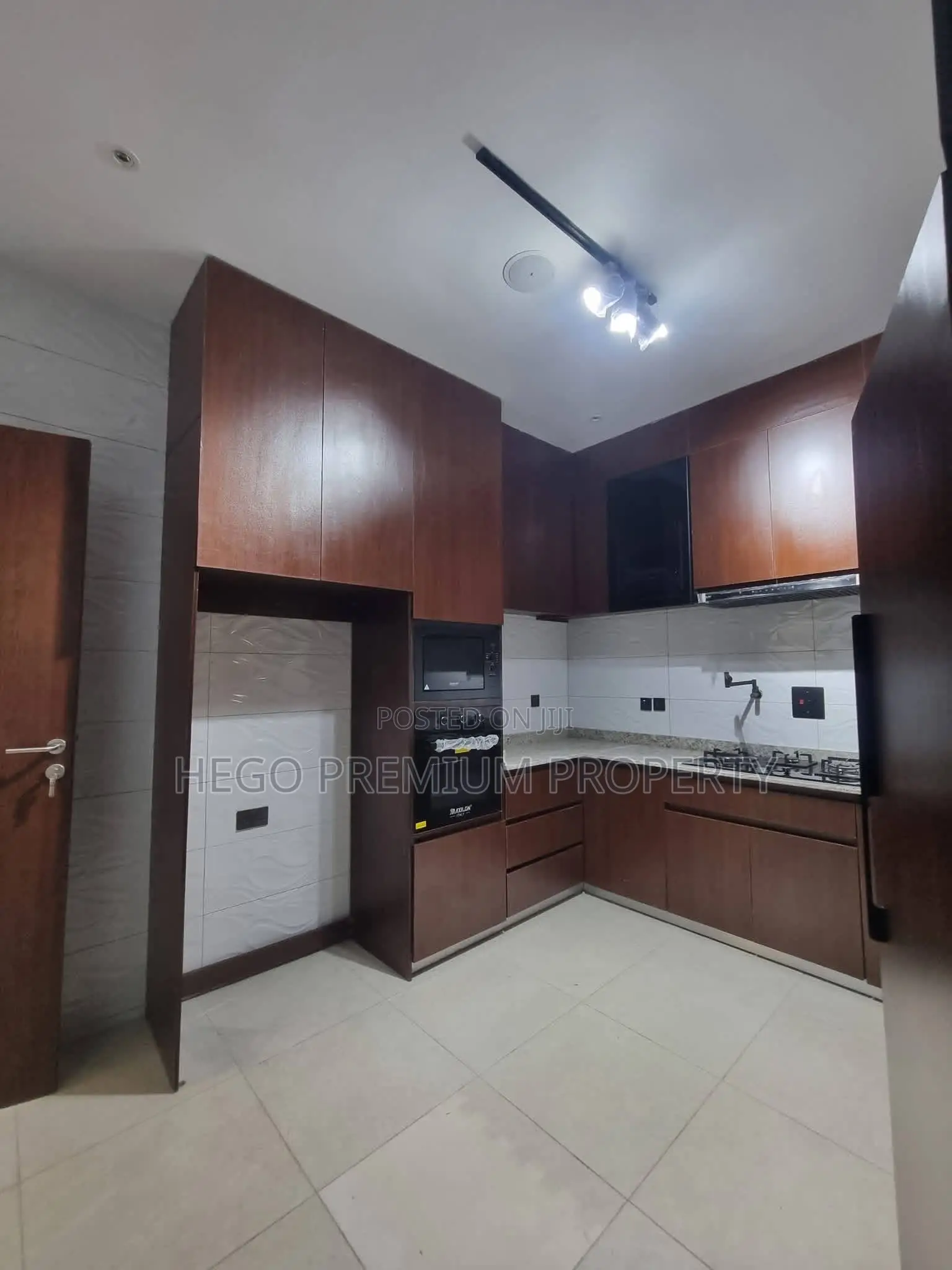 4bdrm Duplex in Shell Cooperative, Eneka for sale in Eneka