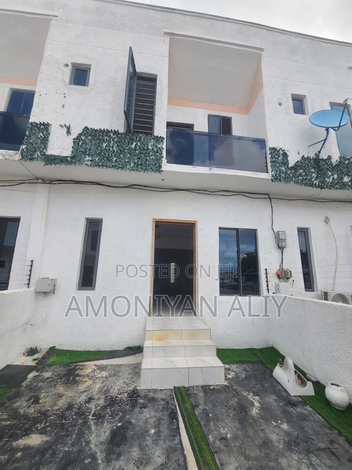 3bdrm Duplex in Close To Abraham, Off Lekki-Epe Expressway for sale in Off Lekki-Epe Expressway