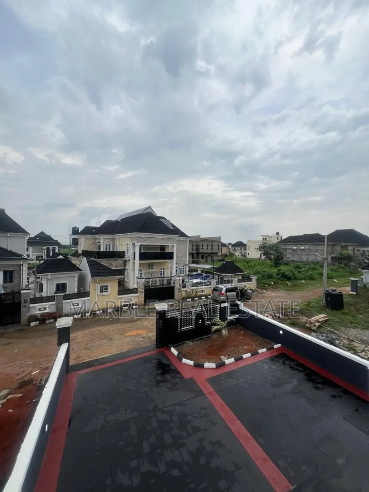 4bdrm Duplex in Obafemi-Owode for sale in Obafemi-Owode
