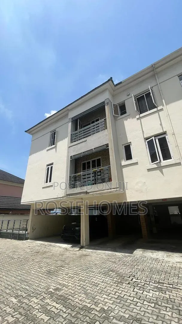Furnished 3bdrm Duplex in Chevron Drive for rent in Chevron