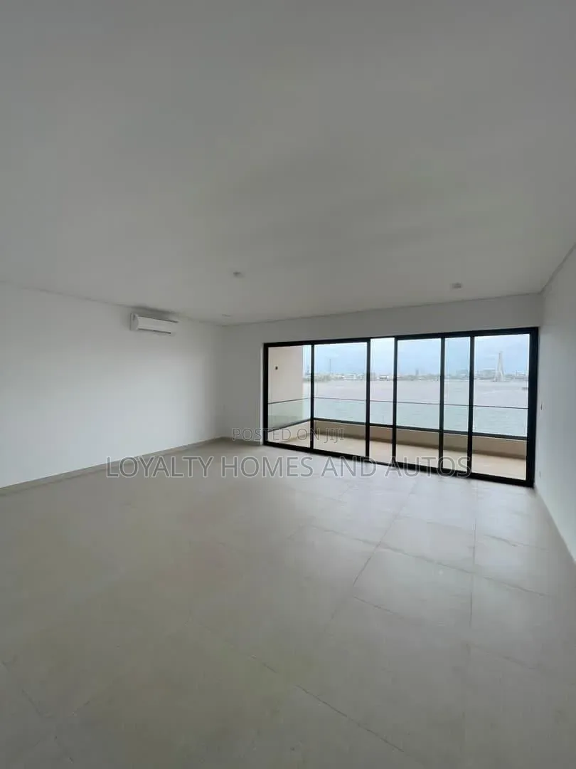 5bdrm Duplex in Gerard Road for sale in Gerard Road