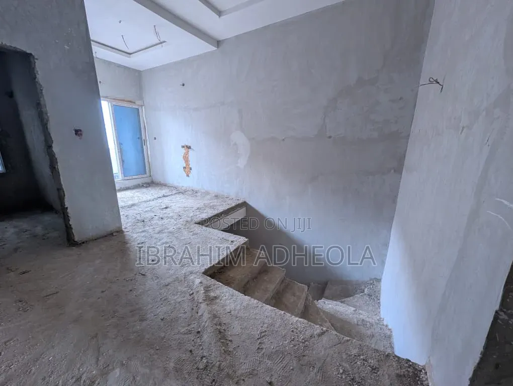 4bdrm Duplex in Ogudu Orioke for sale in Ogudu-Orioke